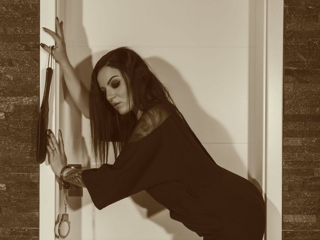 IzzaBellaNova's Webcam 