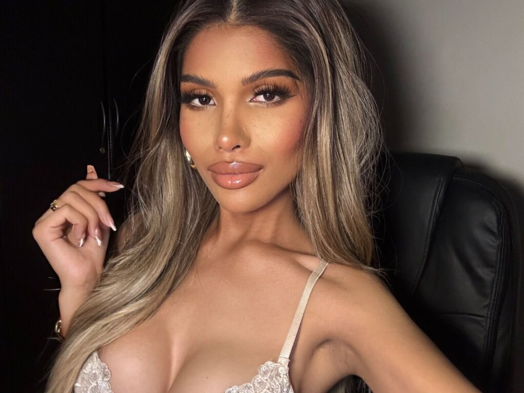 ShantalMolly's Webcam 